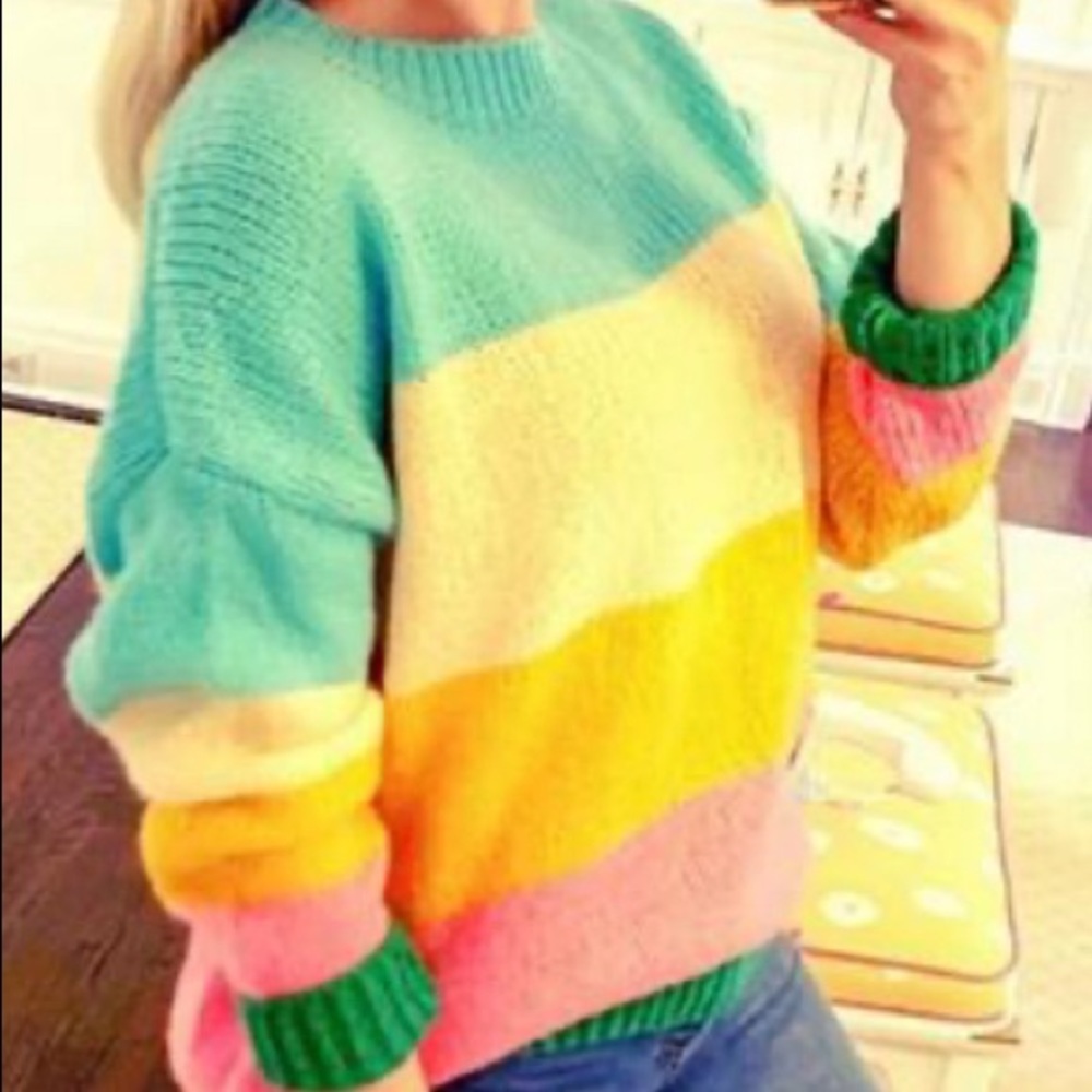 Worn once! A wool crew neck sweater, multicolored